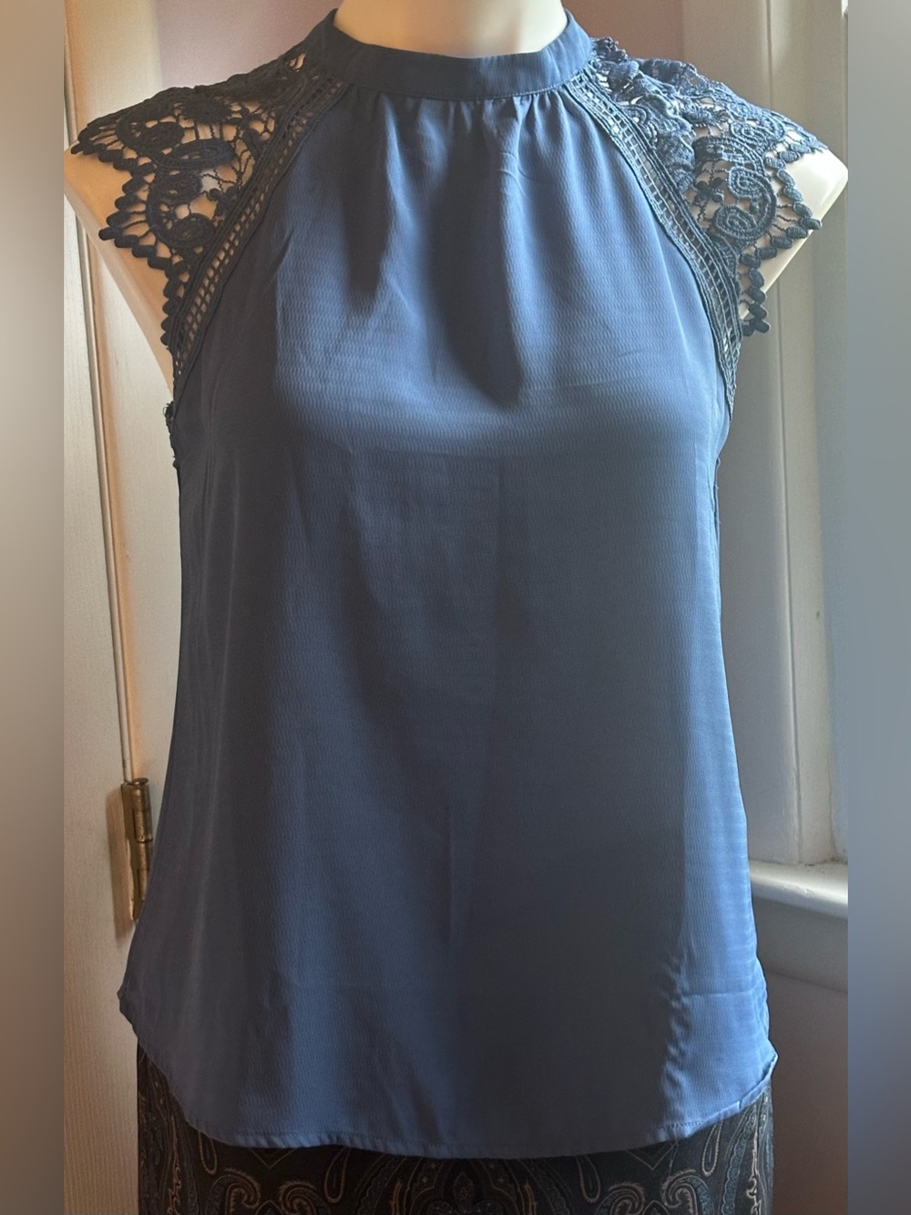 E & M Mock Neck Lace-Shoulder Camisole - Slate Blue Cut Out Back Sz 6